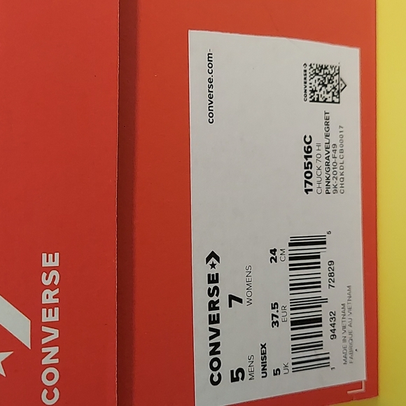 Converse Chuck 70 Heart of city floral print women's size 7. - Picture 9 of 9